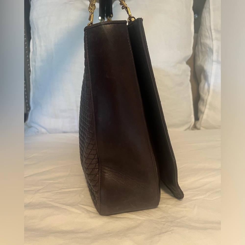Authentic Bally Leather Shoulder Bag - Picture 4 of 15